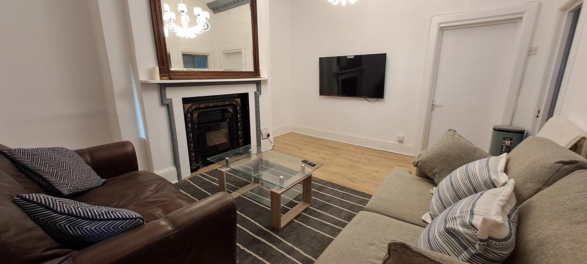 First Floor One Bed Apartment In Central West London Bagian luar foto