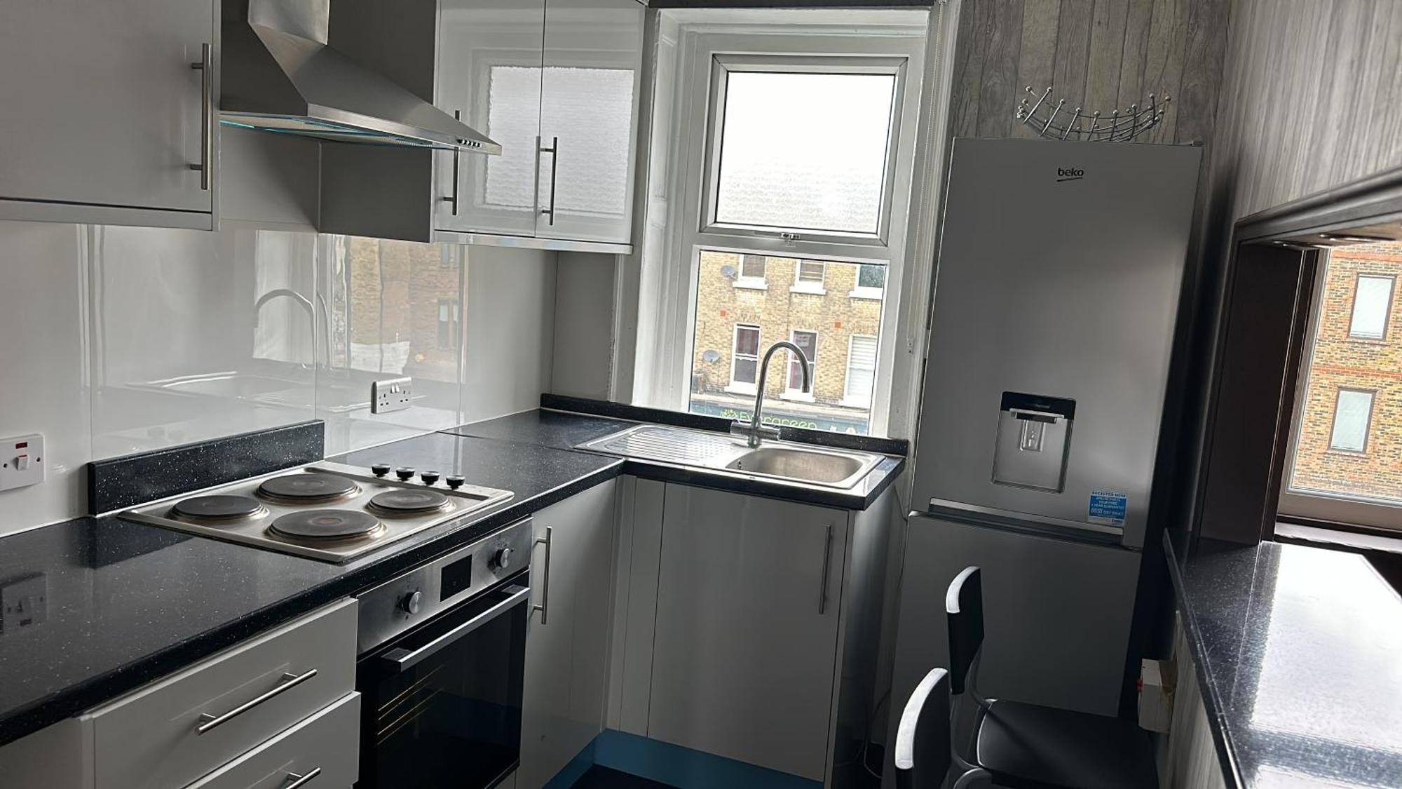 First Floor One Bed Apartment In Central West London Bagian luar foto